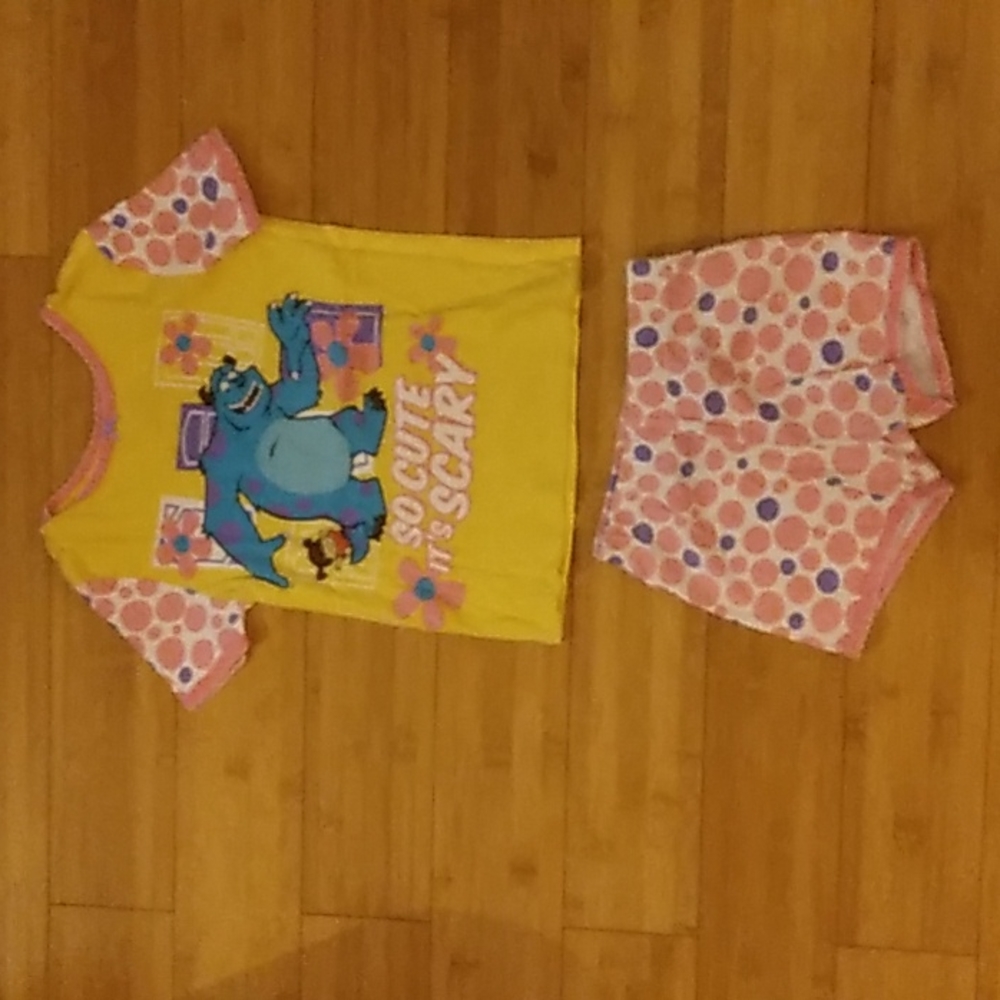 Girls 2piece Disney Monsters Inc. s/s pajama.